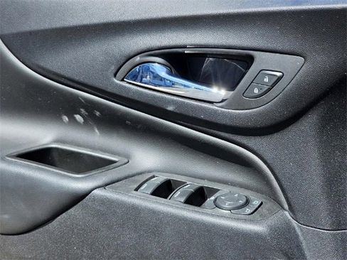Used 2022 Chevrolet Equinox LT image 20