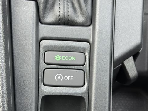 Certified 2025 Honda Accord SE image 14