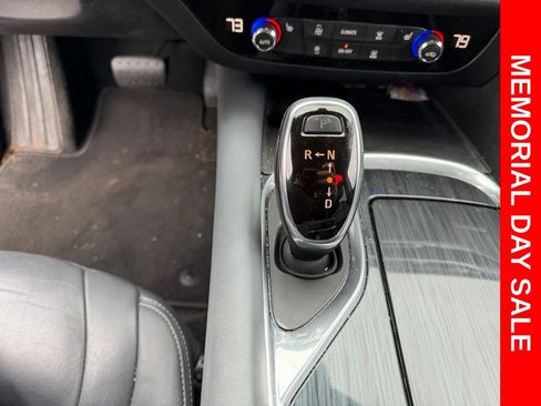 Used 2020 Buick Enclave Essence FWD image 31