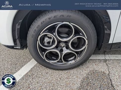 Used 2025 Alfa Romeo Tonale w/ Premium Package AWD/4WD image 10