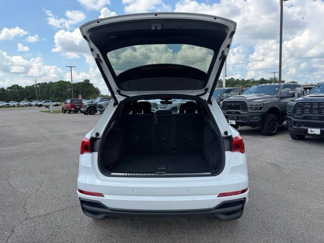 Used 2024 Audi Q3 2.0T Premium AWD/4WD image 8