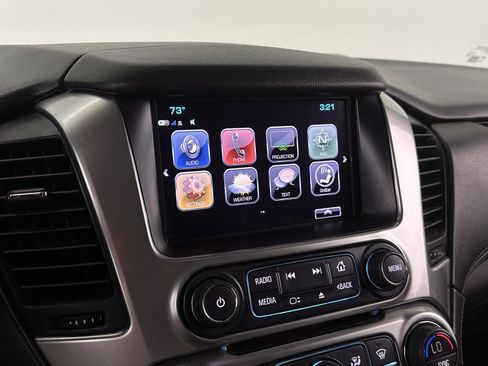 Used 2019 Chevrolet Suburban LT image 17