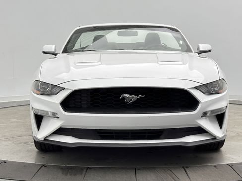 Used 2020 Ford Mustang Premium image 2
