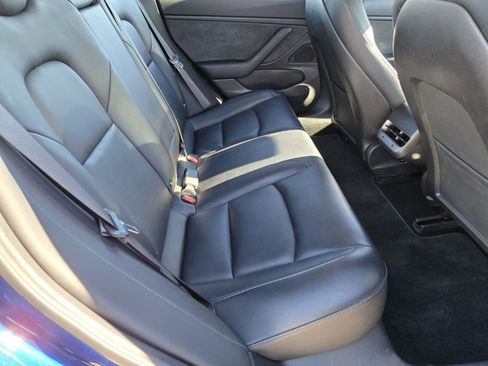 Used 2018 Tesla Model 3 Long Range image 15