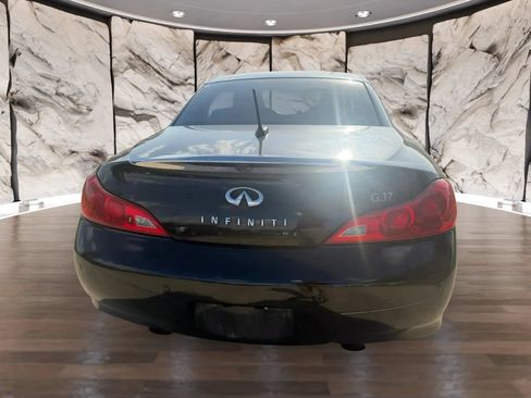 Used 2010 INFINITI G37 Convertible w/ Premium Pkg RWD image 3