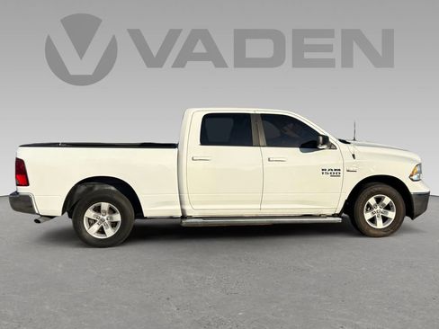 Used 2020 RAM 1500 Classic SLT w/ Luxury Group image 6