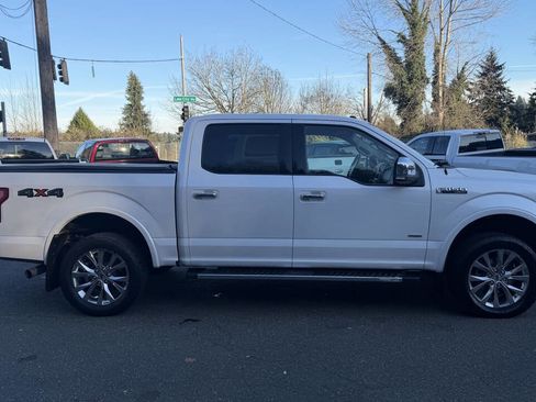 Used 2017 Ford F150 Lariat w/ Equipment Group 502A Luxury image 8