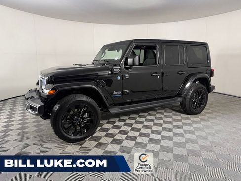 Certified 2025 Jeep Wrangler Unlimited Sahara AWD/4WD image 1