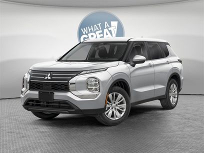 New 2026 Mitsubishi Outlander ES