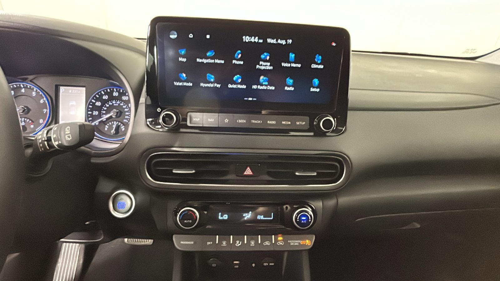 Certified 2023 Hyundai Kona SEL w/ Convenience Package FWD image 30