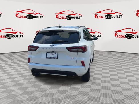 Used 2023 Ford Escape ST-Line w/ Tech Pack #1 AWD/4WD image 7