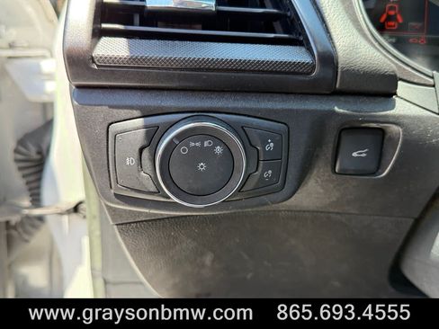 Used 2018 Ford Fusion SE w/ Equipment Group 201A FWD image 28