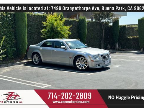 Used 2005 Chrysler 300 SRT8 w/ SRT Option Group II image 2