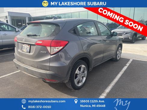Used 2019 Honda HR-V LX image 8