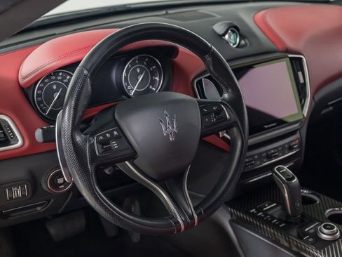 Used 2022 Maserati Ghibli Modena Q4 image 17