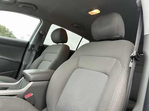 Used 2014 Kia Sportage LX image 16