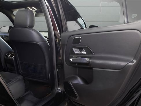 Used 2021 Mercedes-Benz GLB 35 AMG 4MATIC w/ Multimedia Package image 36