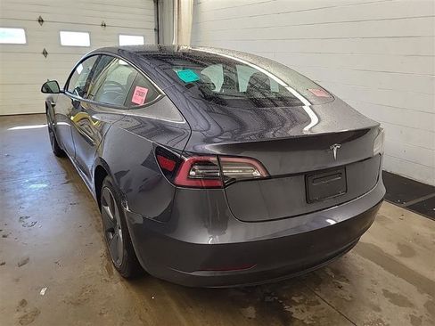 Used 2022 Tesla Model 3 Long Range image 3