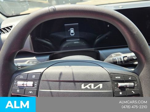 Used 2025 Kia K4 FWD image 24