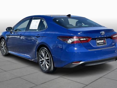 Used 2024 Toyota Camry XLE w/ Navigation Package image 11