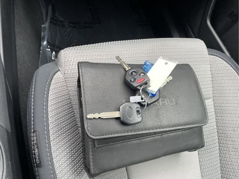 Certified 2025 Subaru Outback Premium image 9