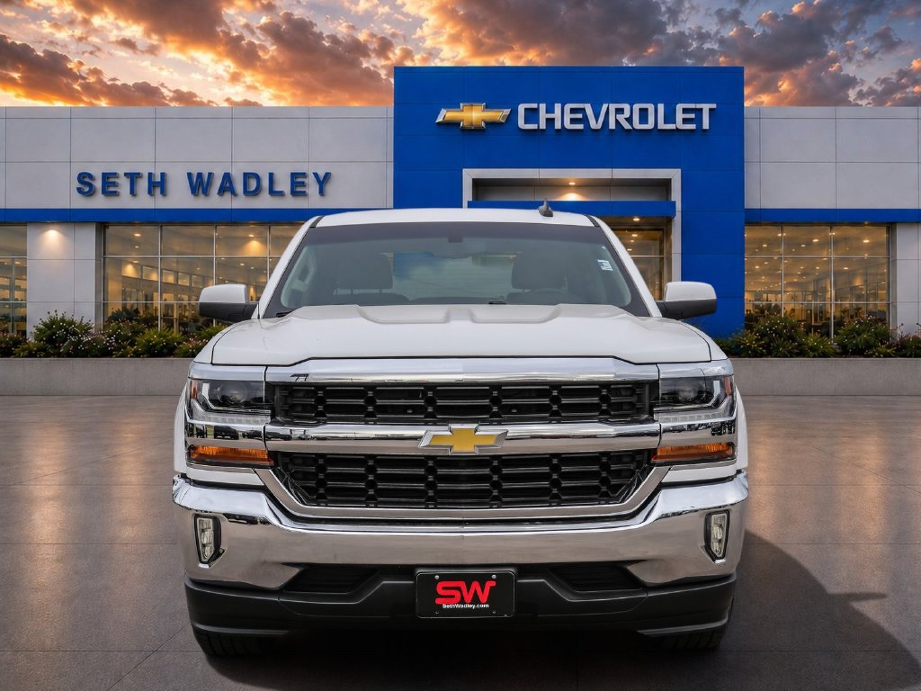 Used 2017 Chevrolet Silverado 1500 LT w/ Texas Edition RWD image 2
