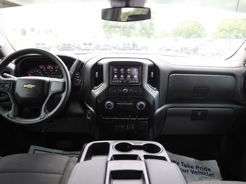 Used 2026 Chevrolet Silverado 1500 Custom Trail Boss w/ Dark Appearance Package AWD/4WD image 14