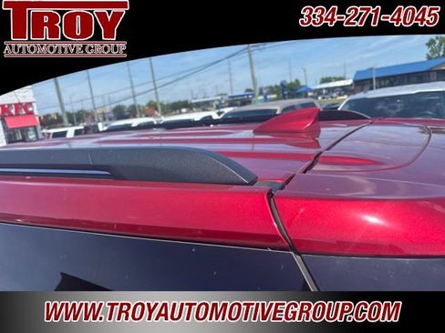 Used 2019 Chevrolet Traverse LT FWD image 18