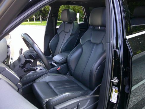 Used 2018 Audi SQ5 Prestige AWD/4WD image 66