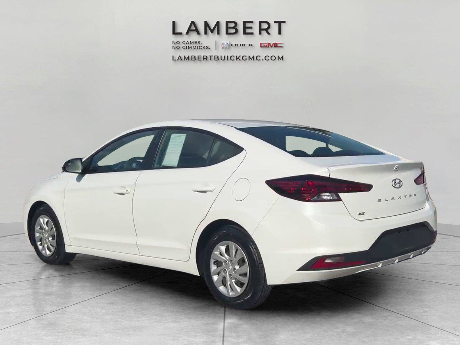 Used 2020 Hyundai Elantra SE w/ Cargo Package (C1) FWD image 3