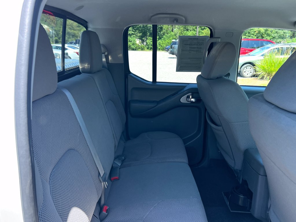 Used 2019 Nissan Frontier SV AWD/4WD image 17