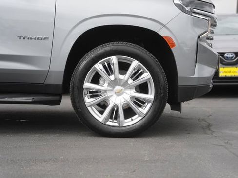Used 2024 Chevrolet Tahoe High Country image 4