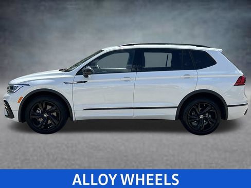 Certified 2023 Volkswagen Tiguan SE R-Line FWD image 3