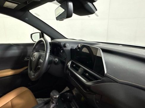 Used 2023 Lexus UX 250h FWD w/ Accessory Package (Z2) image 34