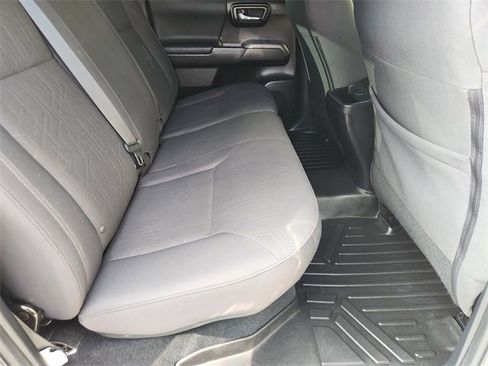 Used 2019 Toyota Tacoma TRD Off-Road image 24