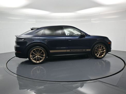 Used 2024 Porsche Cayenne Turbo GT image 31
