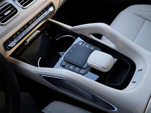 Certified 2025 Mercedes-Benz GLE 350 4MATIC image 28