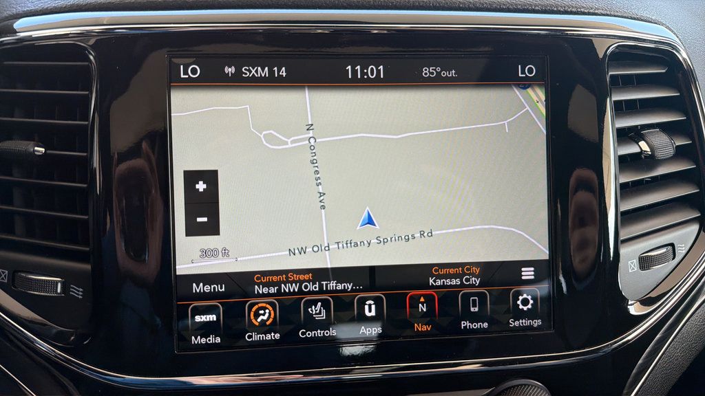 Used 2021 Jeep Grand Cherokee Limited AWD/4WD image 28