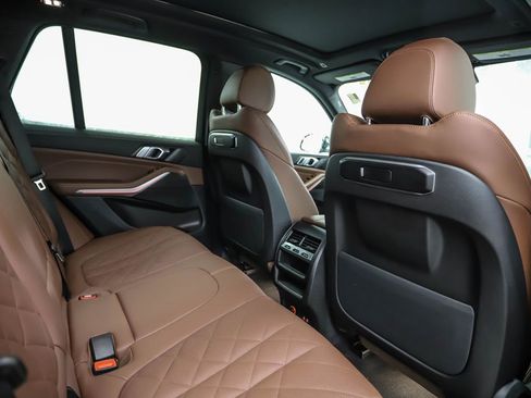 Certified 2024 BMW X5 xDrive40i w/ Parking Assistance Package image 24