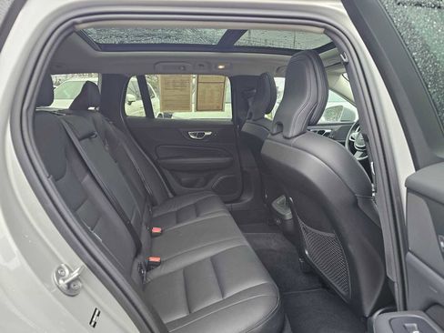 Certified 2025 Volvo V60 B5 Cross Country Plus image 13