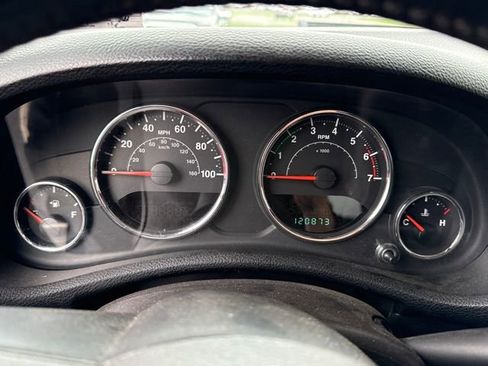 Used 2011 Jeep Wrangler Unlimited Sahara w/ Dual Top Group image 22