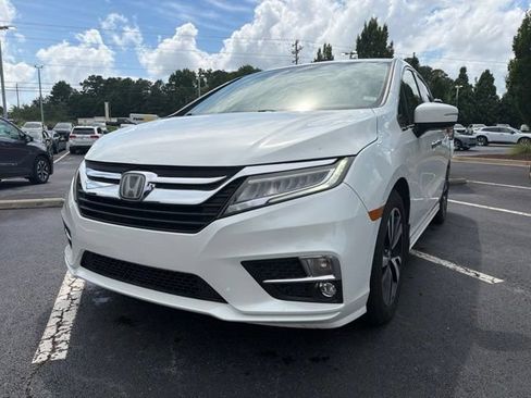 Used 2020 Honda Odyssey Elite image 2