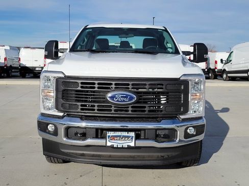 New 2026 Ford F250 XL w/ XL Chrome Package image 5