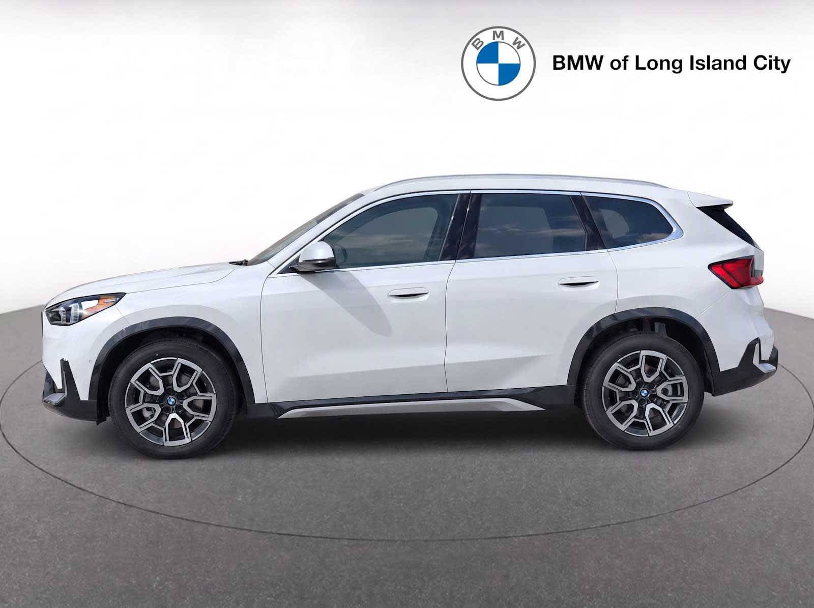 New 2026 BMW X1 xDrive28i w/ Technology Package AWD/4WD image 4