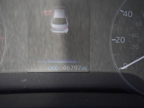 Certified 2024 Toyota Corolla LE FWD image 3