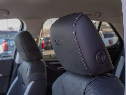 New 2026 Buick Envision Sport Touring image 10