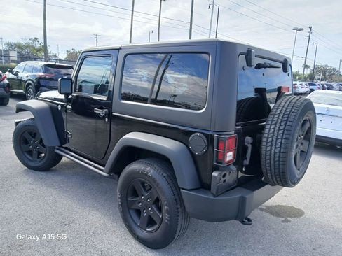Used 2016 Jeep Wrangler Sport AWD/4WD image 5