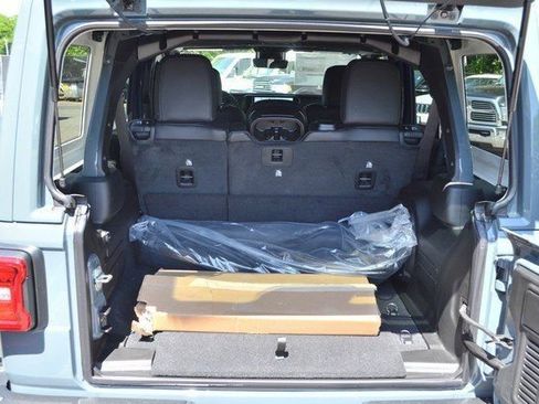 New 2025 Jeep Wrangler Unlimited Rubicon 392 image 39