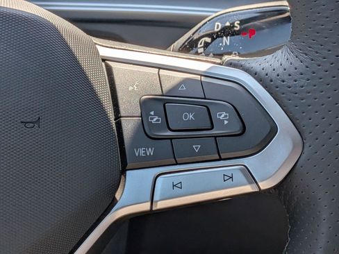 New 2026 Volkswagen Tiguan SE R-Line AWD/4WD image 19