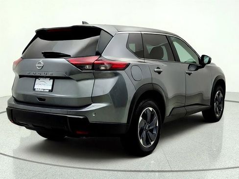 Used 2025 Nissan Rogue SV FWD image 5